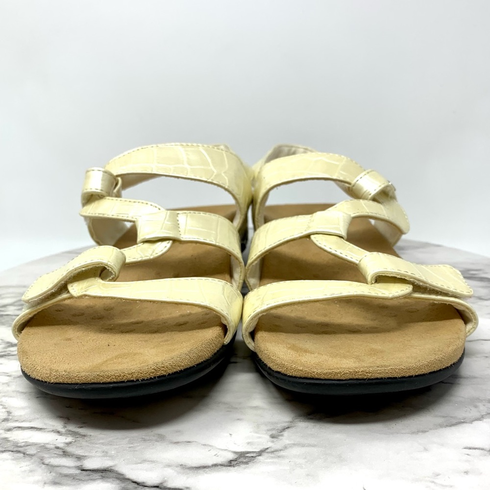 Vionic Paros Pearl Cream Patent Adjustable Comfort Sandals 8 Resortwear Coastal - Picture 4 of 14
